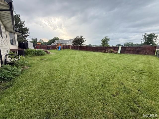 10 Hibiscus Lane, Hannibal, MO 63401