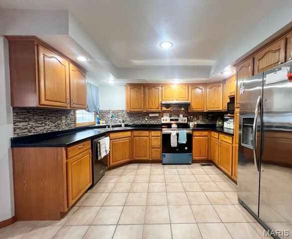 10 Hibiscus Lane, Hannibal, MO 63401