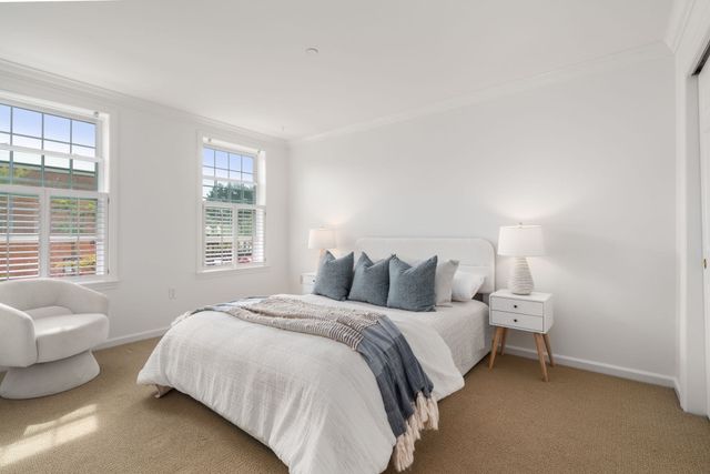 64 Constitution Rd 64, Boston, MA 02129
