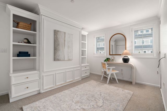 64 Constitution Rd 64, Boston, MA 02129