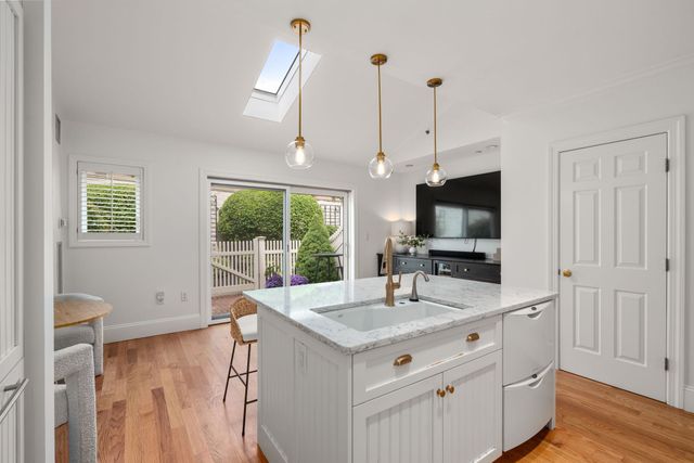 64 Constitution Rd 64, Boston, MA 02129