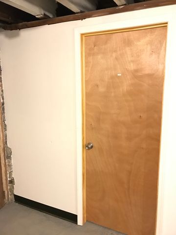 2215 S Albany Avenue 1F, Chicago, IL 60623