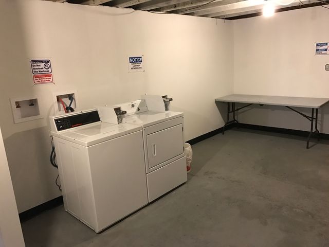 2215 S Albany Avenue 1F, Chicago, IL 60623