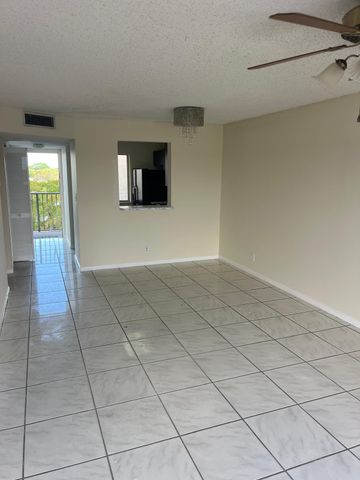 8600 N Sherman Circle 502, Miramar, FL 33025