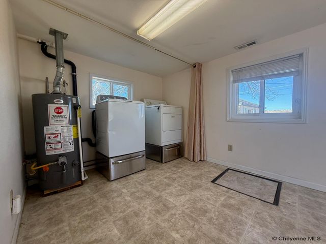 4714 WRIGHT CT, Cheyenne, WY 82001