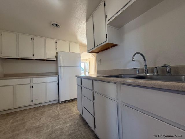 4714 WRIGHT CT, Cheyenne, WY 82001