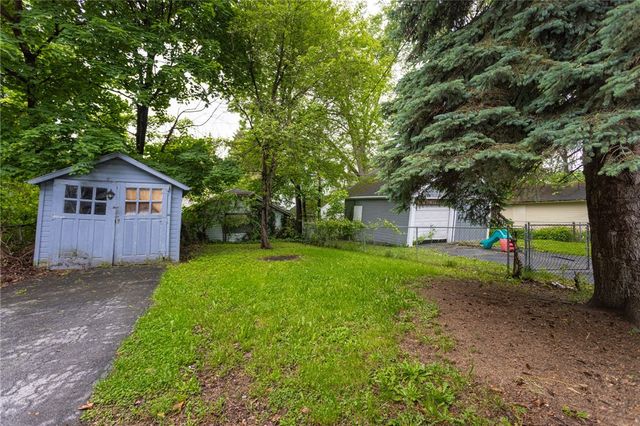 47 Rosalind St, Rochester, NY 14619