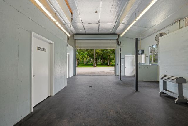 1037 F Road, Loxahatchee Groves, FL 33470
