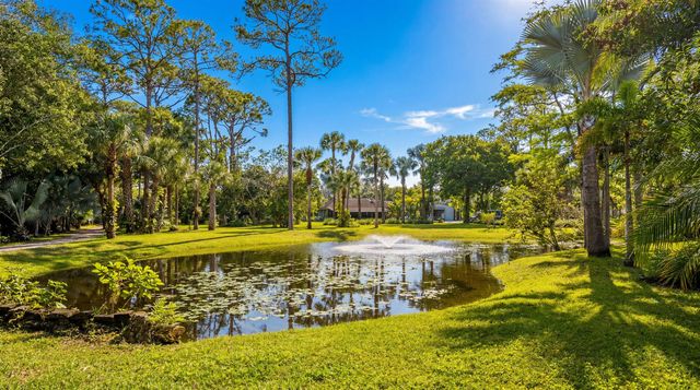 1037 F Road, Loxahatchee Groves, FL 33470