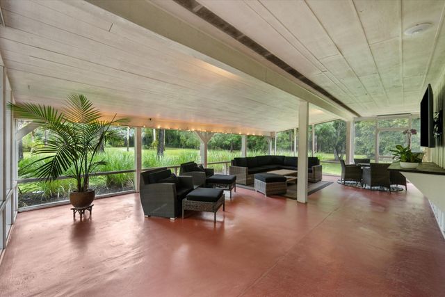 1037 F Road, Loxahatchee Groves, FL 33470