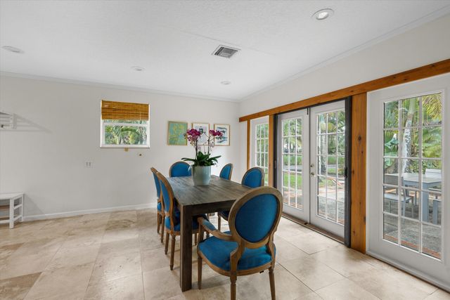1037 F Road, Loxahatchee Groves, FL 33470