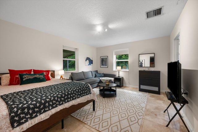 1037 F Road, Loxahatchee Groves, FL 33470