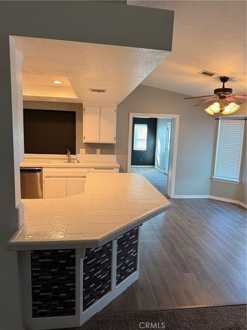 9154 Coleridge, Oak Hills, CA 92344