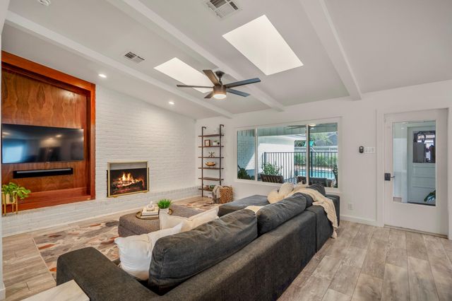 10735 Lynbrook Drive, Houston, TX 77042