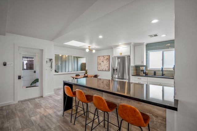 10735 Lynbrook Drive, Houston, TX 77042