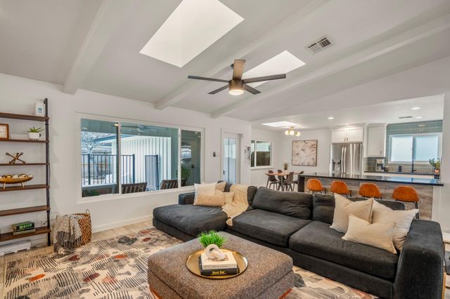 10735 Lynbrook Drive, Houston, TX 77042