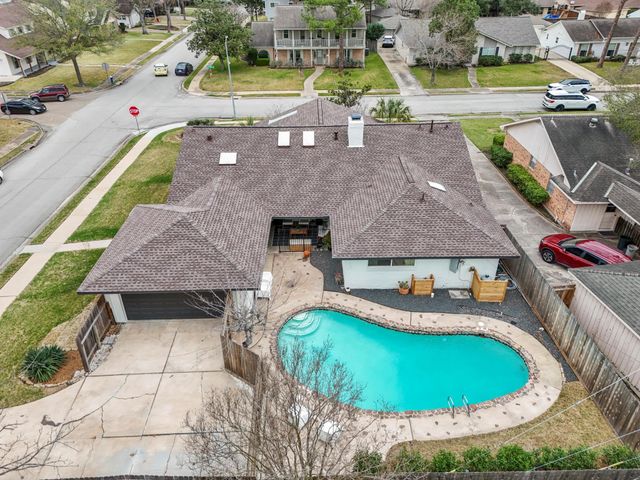 10735 Lynbrook Drive, Houston, TX 77042