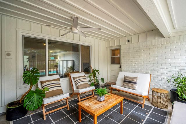 10735 Lynbrook Drive, Houston, TX 77042