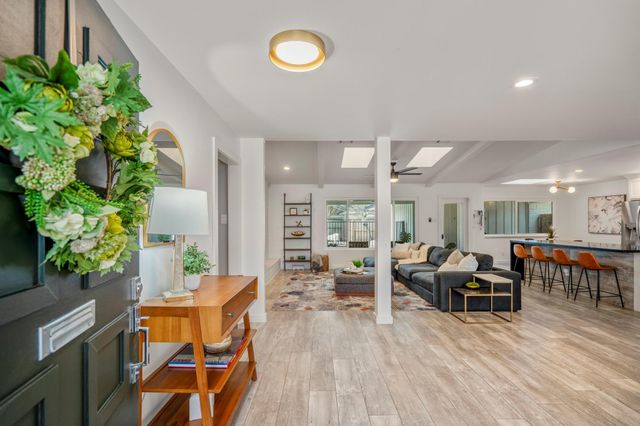 10735 Lynbrook Drive, Houston, TX 77042