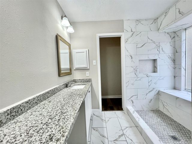 7011 Brockington Drive, Katy, TX 77494