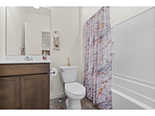 2555 Siskin Way, Johnstown, CO 80534