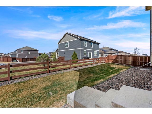 2555 Siskin Way, Johnstown, CO 80534
