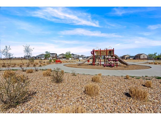 2555 Siskin Way, Johnstown, CO 80534