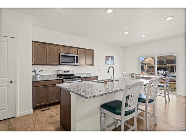 2555 Siskin Way, Johnstown, CO 80534