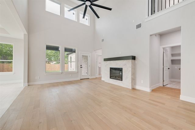 6810 Windward View Drive, Rowlett, TX 75088