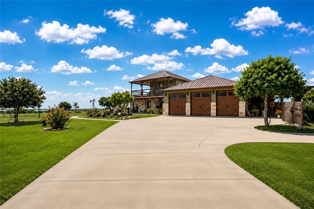 623 Nakishwana, Sandia, TX 78383
