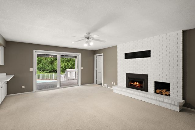 698 Badlands Road, Hudson, WI 54016