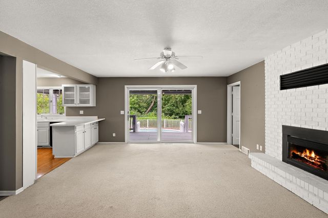698 Badlands Road, Hudson, WI 54016