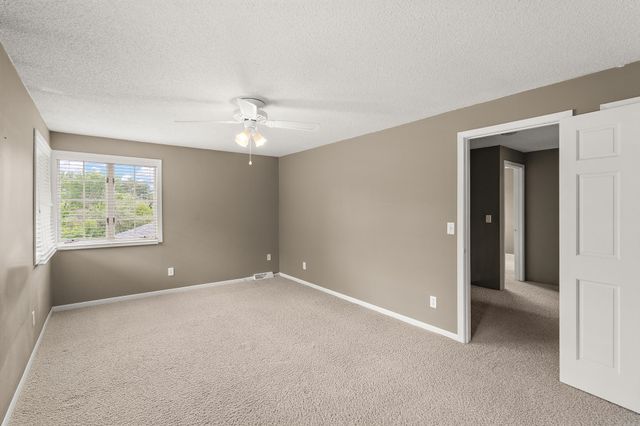 698 Badlands Road, Hudson, WI 54016