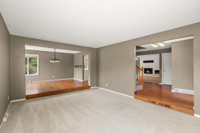 698 Badlands Road, Hudson, WI 54016