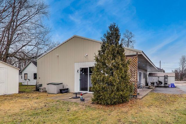 22451 US Highway 12, Edwardsburg, MI 49112