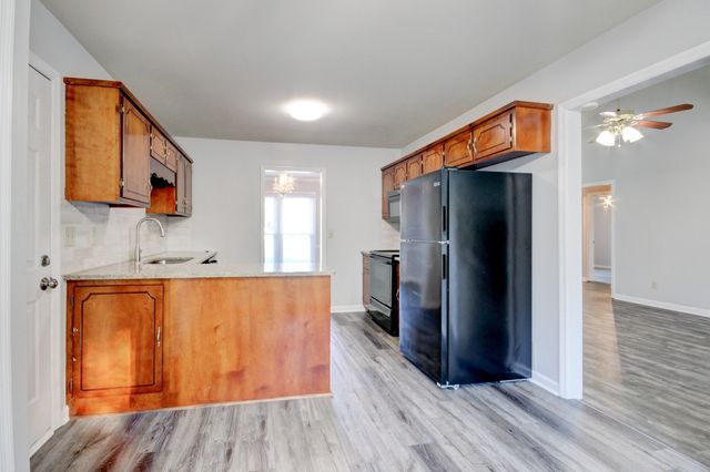 1460 McClardy Rd, Clarksville, TN 37042