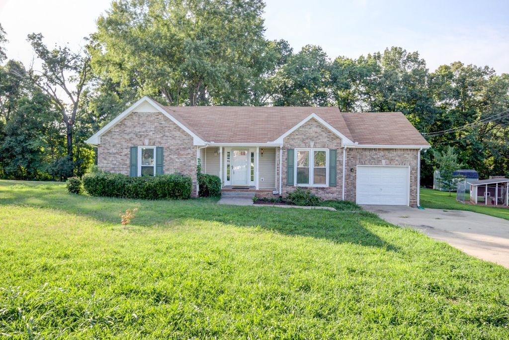 1460 McClardy Rd, Clarksville, TN 37042