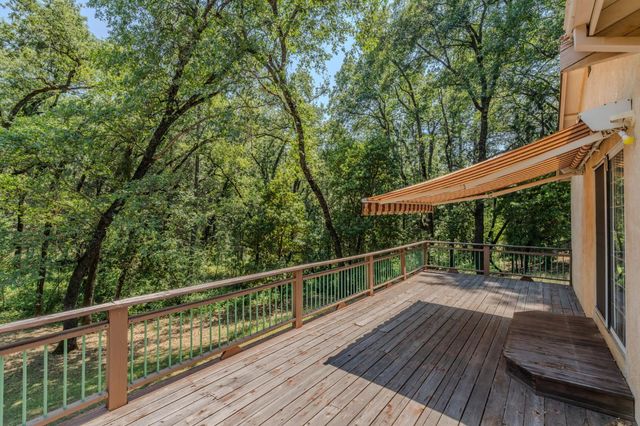 22390 Meadowbrook Dr, Pine Grove, CA 95665