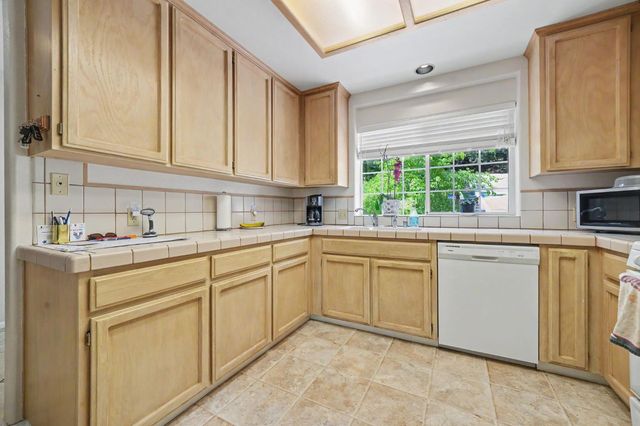 22390 Meadowbrook Dr, Pine Grove, CA 95665