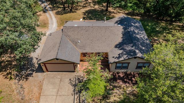 22390 Meadowbrook Dr, Pine Grove, CA 95665