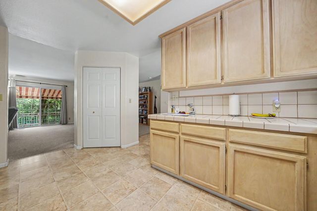 22390 Meadowbrook Dr, Pine Grove, CA 95665