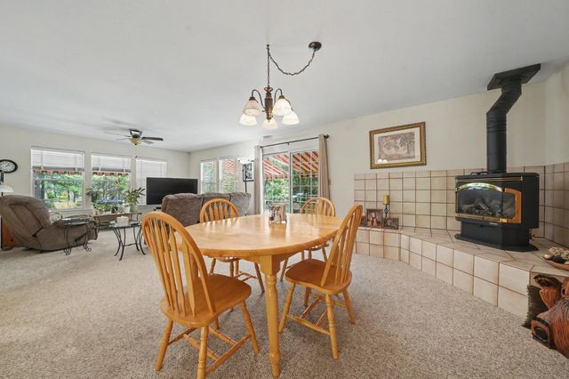 22390 Meadowbrook Dr, Pine Grove, CA 95665