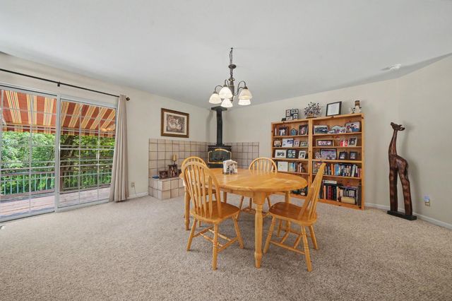 22390 Meadowbrook Dr, Pine Grove, CA 95665