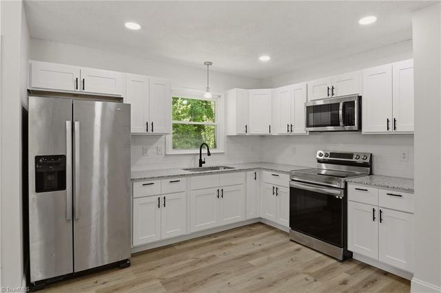 331 Retnuh Drive, Winston-salem, NC 27105
