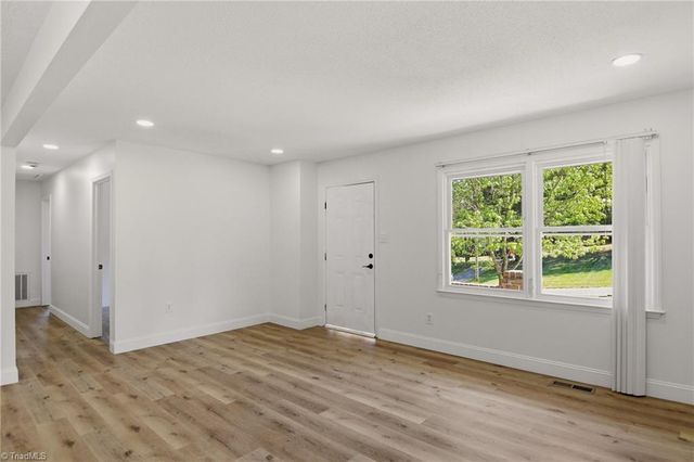 331 Retnuh Drive, Winston-salem, NC 27105