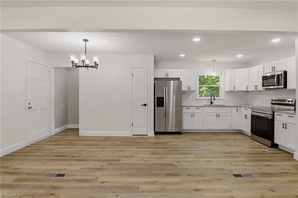 331 Retnuh Drive, Winston-salem, NC 27105