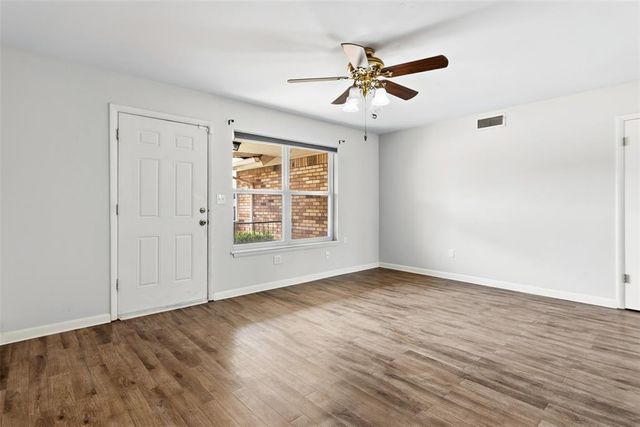 317 Asbill Avenue, Yukon, OK 73099