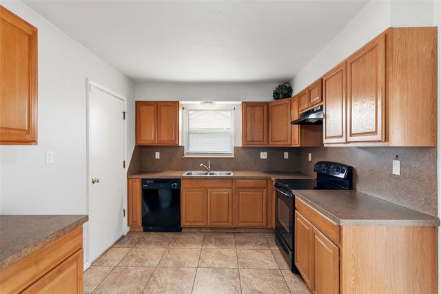 317 Asbill Avenue, Yukon, OK 73099