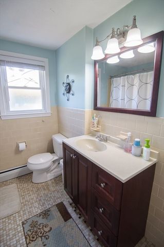 60 Greenleaf Circle 60, Framingham, MA 01701