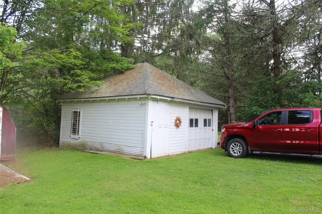 196 Rockland Road, Roscoe, NY 12776